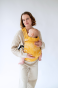 Nosidło ergonomiczne I QUSY Sand Stories MUSTARD STANDARD (14).png